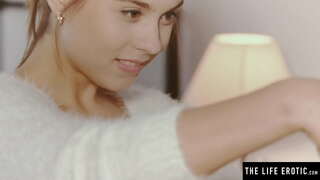 ���າມຄີໂມງຕົນເອງຢູ່ໃນບ່ອນແລກໄດ້ໃນຂະນະເຍ