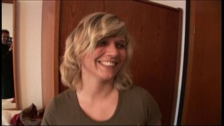 JuliaReaves-XFree - Haussauen Rapport - scène 4