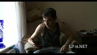 Opiskelijat rakkaus osapuolille