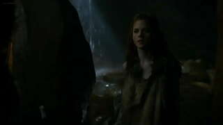 ���ിംഹാസനങ്ങൾ Jon Snow loses his virginity