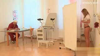 Το μέλι teenie καταπιεί