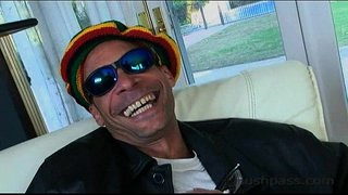 ���လေးဘဝမွန်ရရှိသွားတဲ့နှင့်သူမ၏ဇနီးလာျဖြန့်ကြဲ!