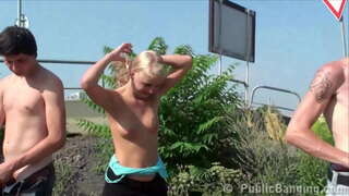 Y. blonde girl PUBLIC sex street in broad daylight