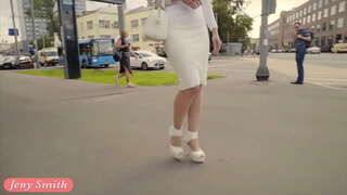 Jeny smith sokaktaki en seksi kız