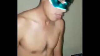 پسر جوان fucks در همسر - Jovencito se coge یک مادورا. شوهر, ضبط