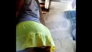 Mano mažai sijonas ir geltona mi panti morada