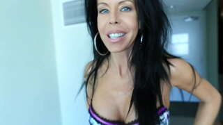 Tabitha Stevens छ फिर्ता व्यापार मा! '18.01.24.