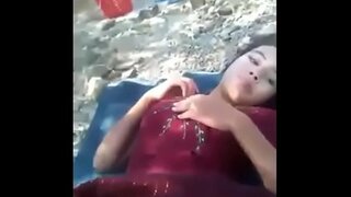 Kijiji kijana kujazwa nje