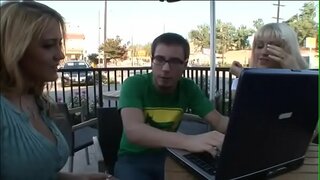 Cuplu de urât pick up artisti Eve Lawrence Trina Michaels au în vizor