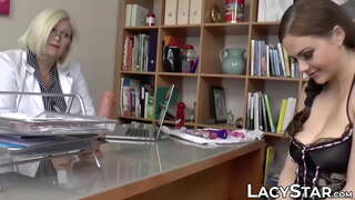 Busty GILF dominates a zinokuphathwa young babe