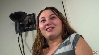 A Alexandra le gusta follar con hombres espa&amp;ntilde;oles