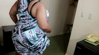 ОЛО ТОЛСТУШКА ӨЛГӨРӨП МЕНӘН ЯГОДИЦЫ