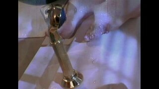 Horny समलैंगिकों fuck मा तातो टब