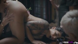 Gina walifurahia kuwa radhi na Reagan