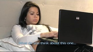 Bruna Lesbaninoj foreplay kaj fingro ĉiu alia