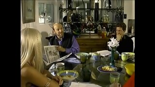 Жребец-моряк отсасывает твърдо инструмент красива блондинка Hanne