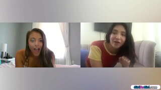 ˂�녀 공학 gfs 결정을 사용하여 그들의 장난감하는 동안 videocall.의 가슴 아기는 항문의 플러그 그녀의는 엉덩이는 동안 작은 가슴 갈색 머리는 그녀를 설정에 엉덩이 장난감