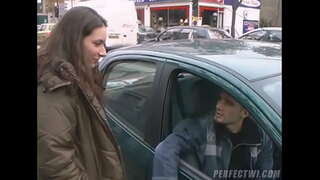 Chơi ả to lớn, anh có lấy một dừng lại