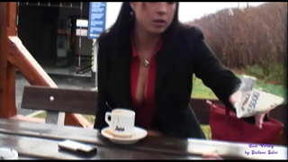 Varakova একটি রাস্তার ধারের, রেস্টুরেন্ট খোঁজা গ্রাহকদের, থেকে যৌনসঙ্গম